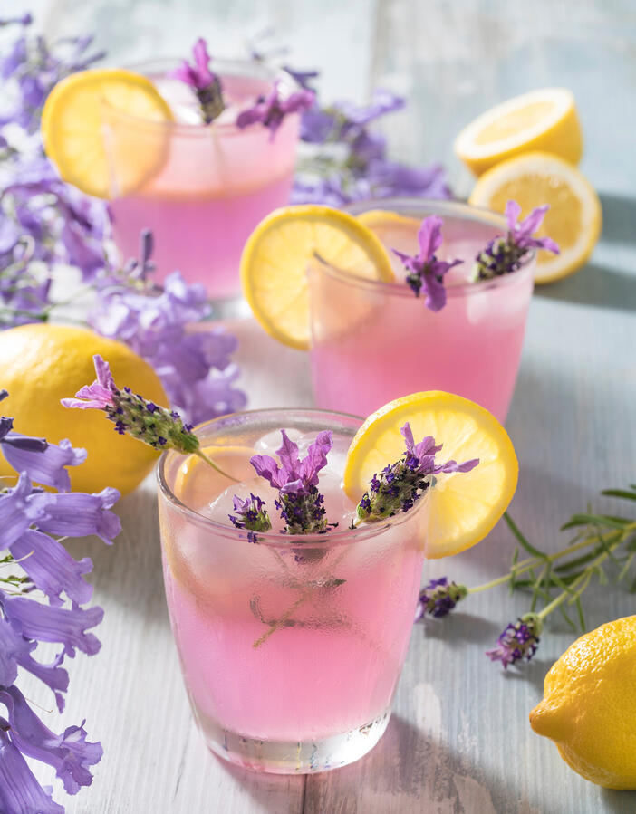 LIMONADA DE LAVANDA Lavender lemonade